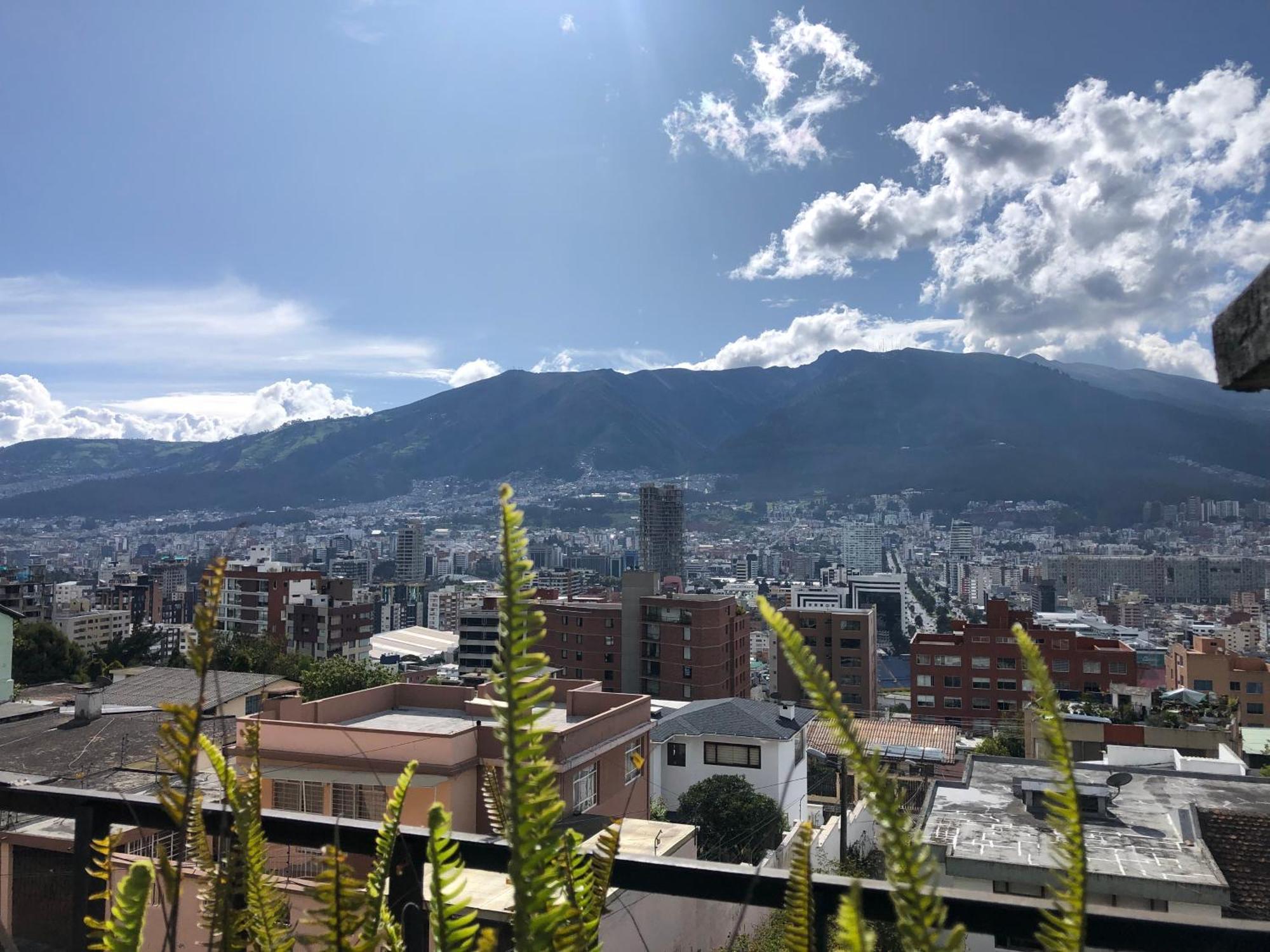 St. Gallen Haus Quito Exterior photo