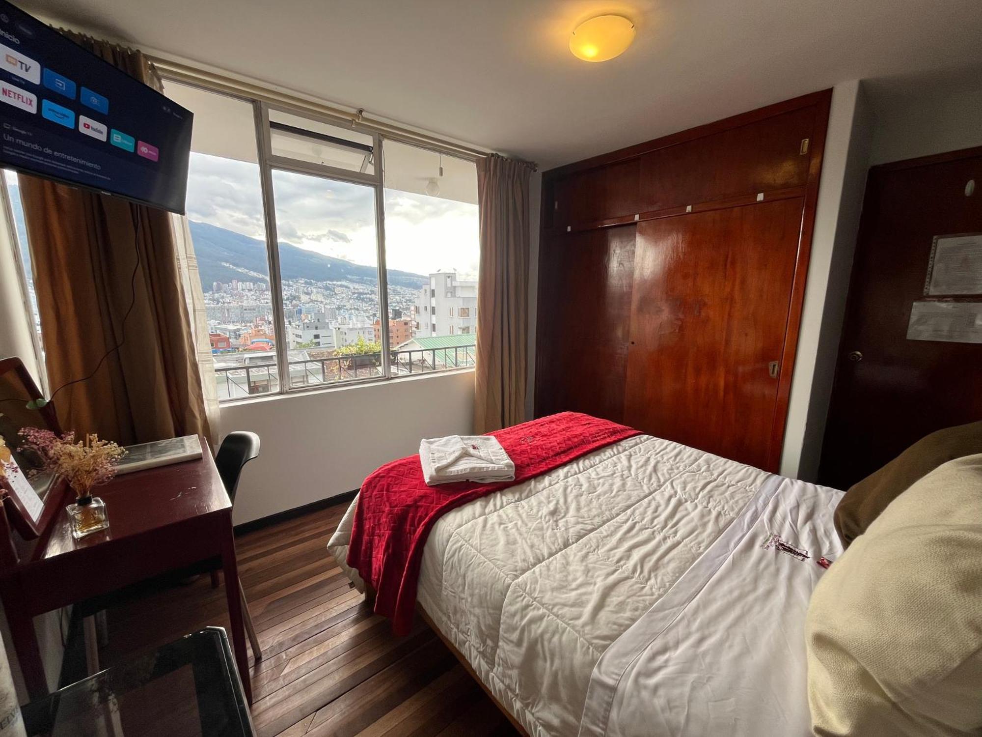 St. Gallen Haus Quito Exterior photo