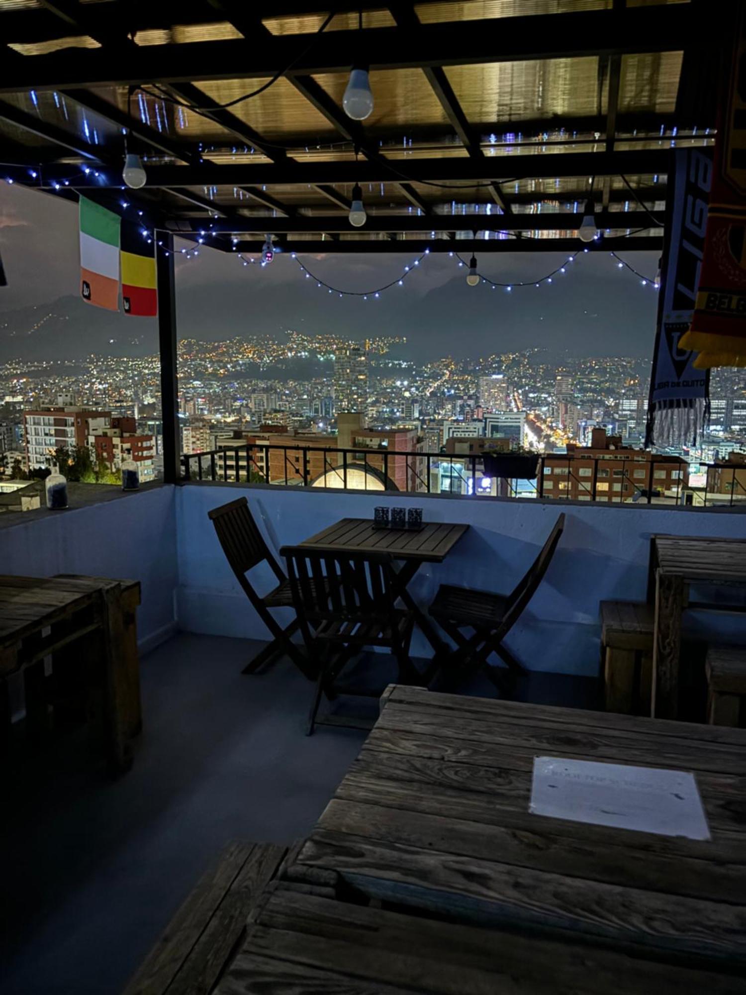 St. Gallen Haus Quito Exterior photo